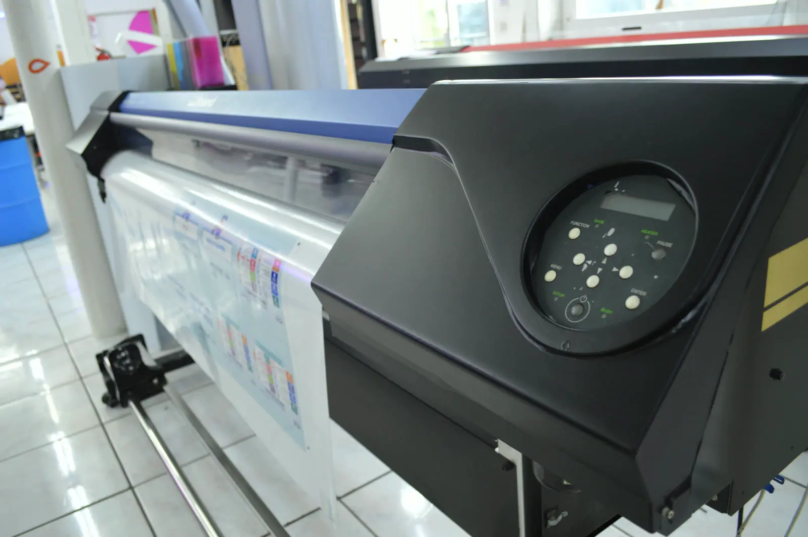 Plotter de corte para vinilos y rotulación