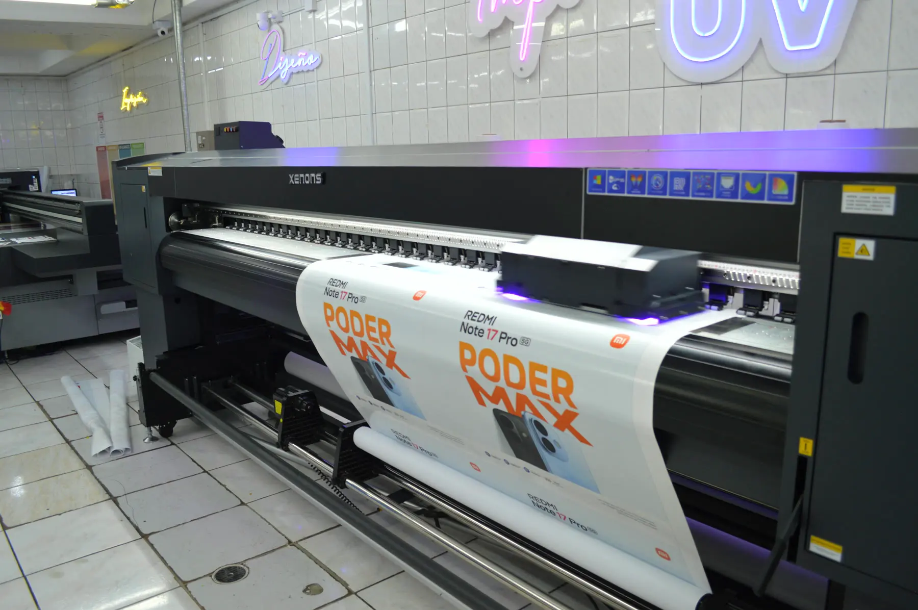 Impresión digital en el plotter del taller